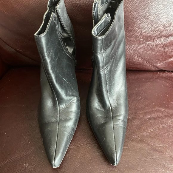 TALL HEELED ANKLE BOOTS UPPER LEATHER SIZE 9M - Picture 1 of 3